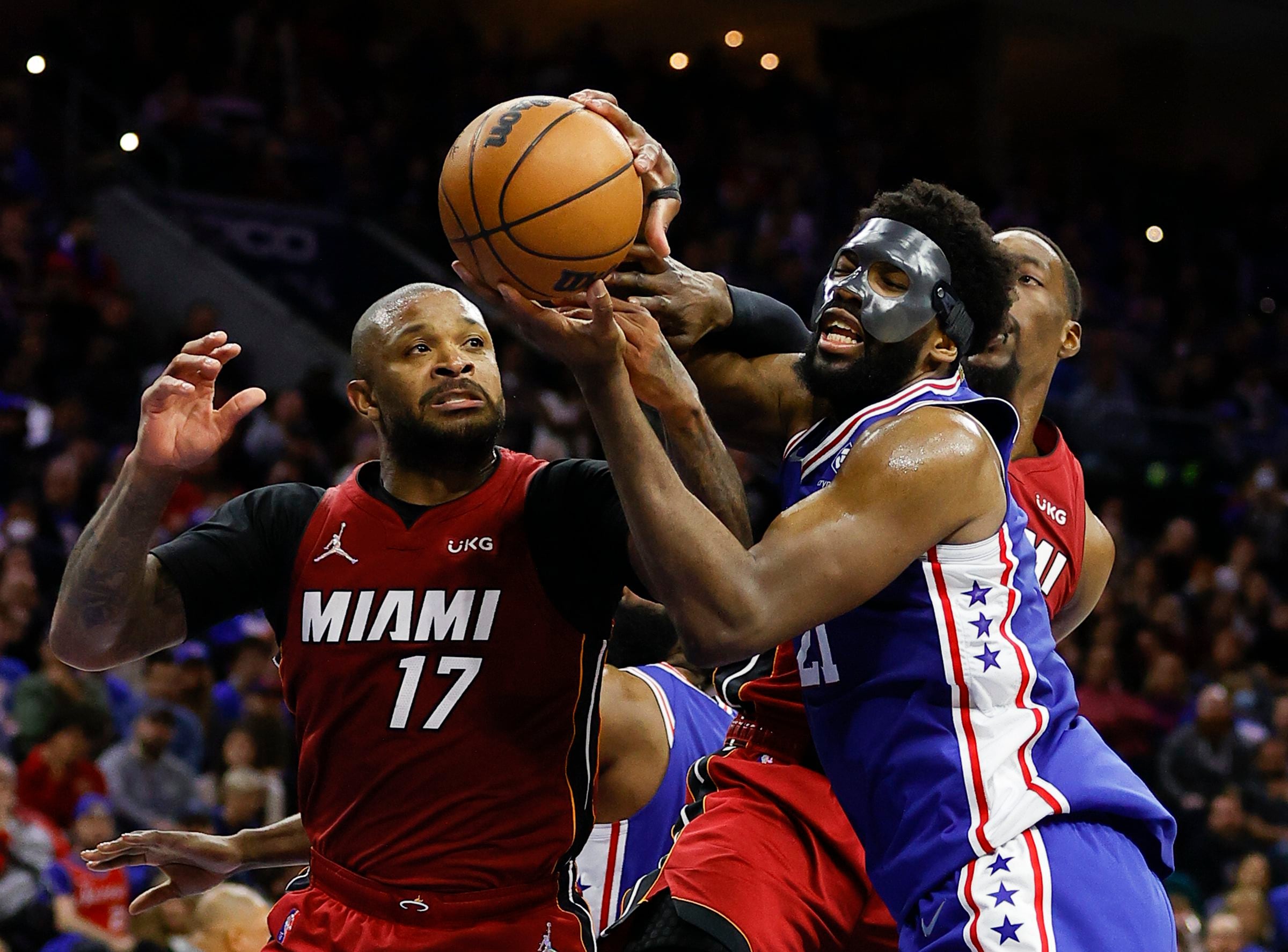 P.J. Tucker emerging as important Sixers leader
