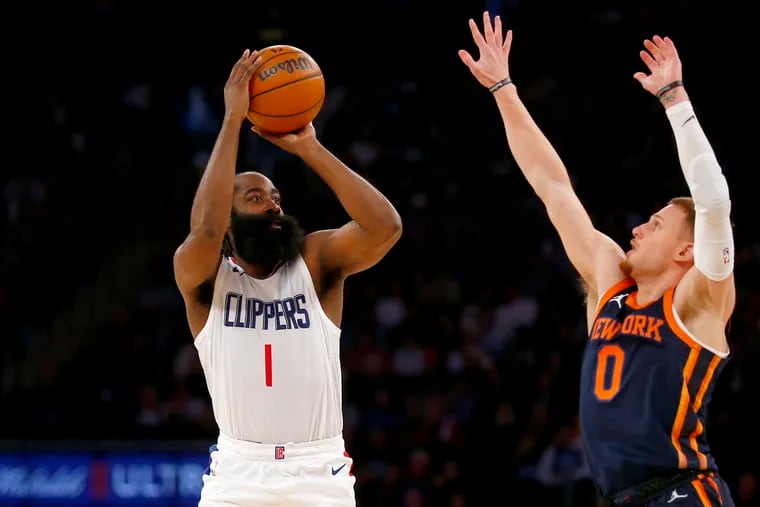 James Harden had 17 points on 6-of-9 shooting and six assists in his Clippers debut on Monday at Madison Square Garden.