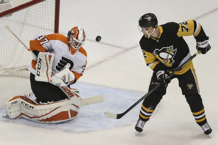 Brian Elliott bounced back from a disastrous start in Game 1 to make 34 saves in Game 2, helping the Flyers secure a 5-1 win and a series tie.