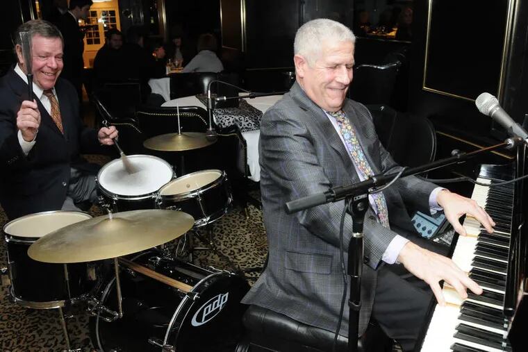 Bruce Klauber and Andy Kahn swing the Great American Songbook. (Curt Hudson / Daily News)
