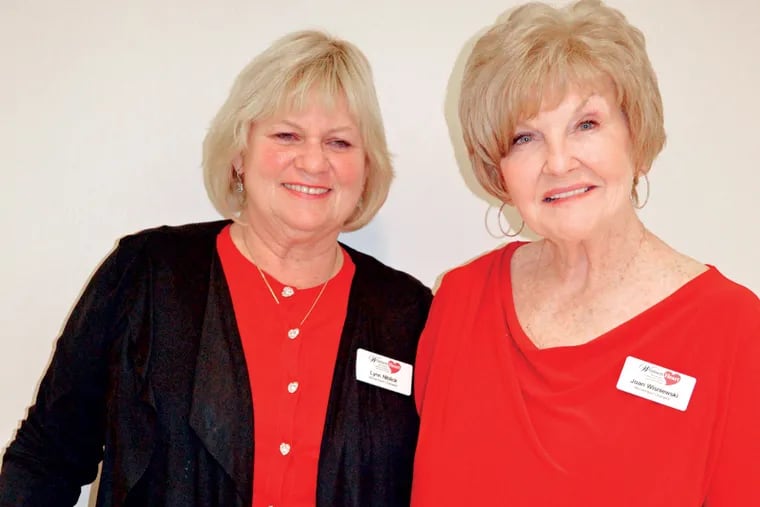 Lynn Niblick (left) and Joan Wisniewski share their experiences.