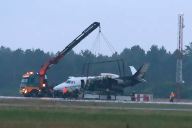 Reports Plane carrying Doylestown native Pink’s crew crash lands in