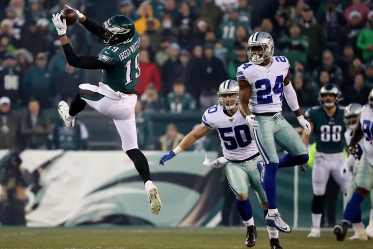 Eagles wide receiver JJ Arcega-Whiteside making a catch in a Week 16 win over the Cowboys. He caught just 10 passes all season.