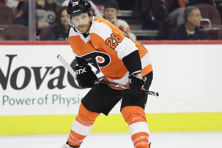 Claude Giroux will begin his seventh year as the Flyers' captain on Thursday. Only Bobby Clarke served that long.
