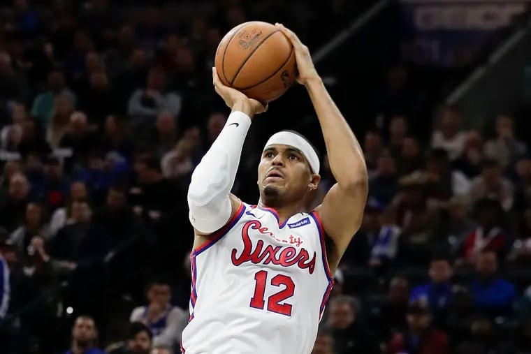 Sixers forward Tobias Harris shooting against the Grizzlies on Friday.