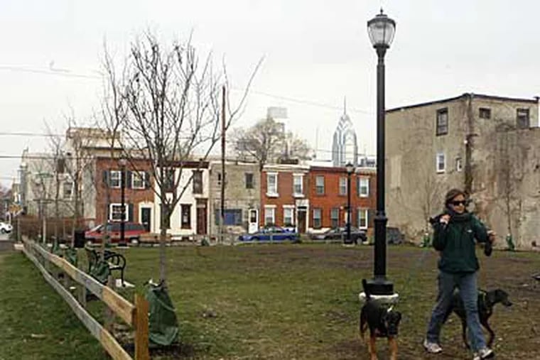 The new park across the street from Devan Turkish Restaurant in South Philadelphia around 20th-21st streets. ( Bonnie Weller / Staff )