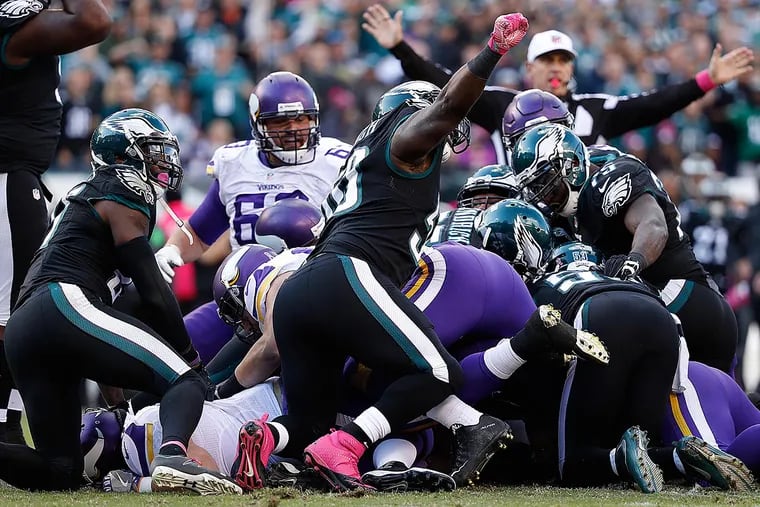 The Eagles stop the Vikings on fourth down.
