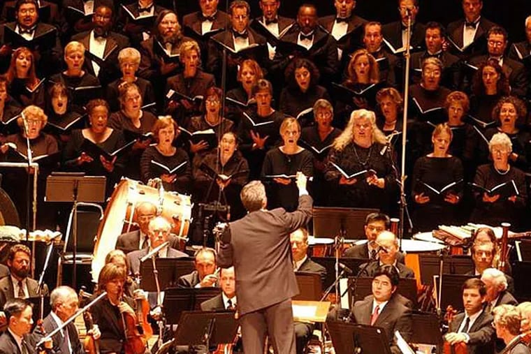 The Philadelphia Orchestra dropped the Philadelphia Singers as its resident chorus after the 2008-09 season, but this was not a contributing factor in the decision to disband.