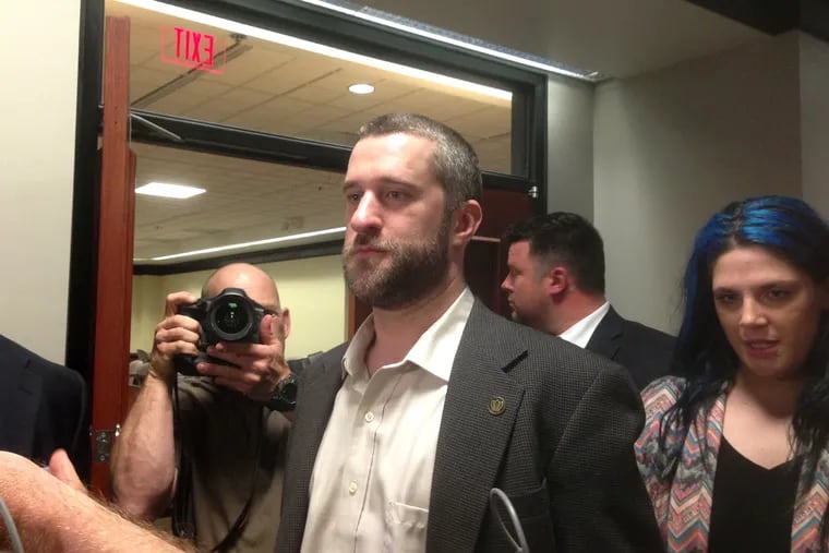Dustin Diamond will replace Lenny Dykstra in a fight against the Bagel boss. In this 2015 photo, he exits the courtroom in Port Washington, Wis., Friday night, May 29, 2015, after a 12-person jury convicted him of two misdemeanors stemming from a barroom fight, but a Wisconsin jury cleared the former "Saved by the Bell" actor of the most serious felony charge.