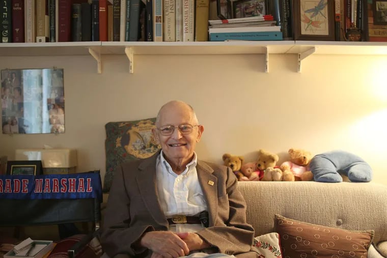 Harry Gross at his home in summer 2014: Among his mantras were &quot;Live beneath your means,&quot; and &quot;If it sounds too good to be true, it is too good to be true.&quot; STEPHANIE AARONSON/Staff photographer