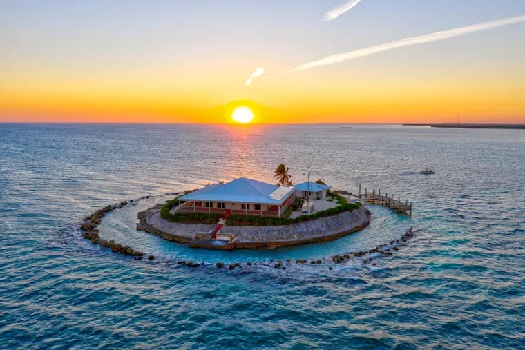 East Sister Rock Island, a retreat built by New Jersey physician Klaus Meckeler in Florida in the late 1970s, has been renovated and is now on the market for $16.5 million.
