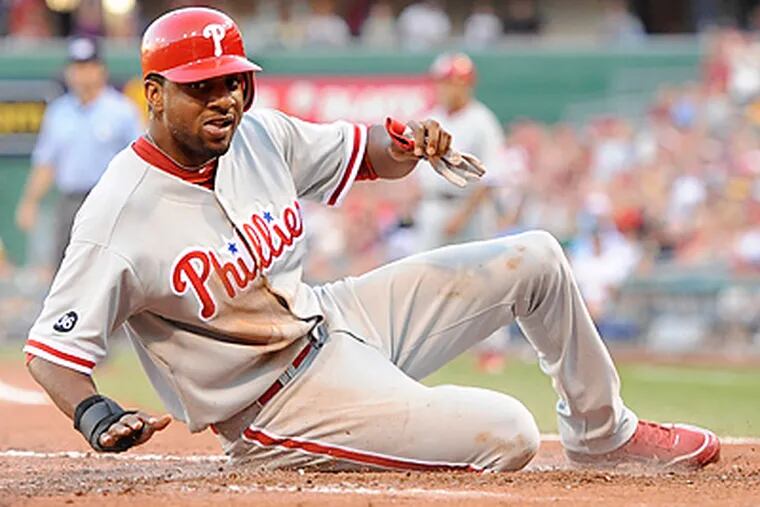 Ben Francisco and the Phillies have agreed to a one-year deal. (Don Wright/AP file photo)