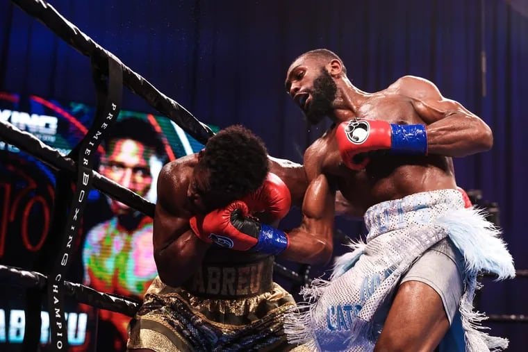 Jaron Ennis earned his 16th straight stoppage in the sixth round against Juan Carlos Abreu.