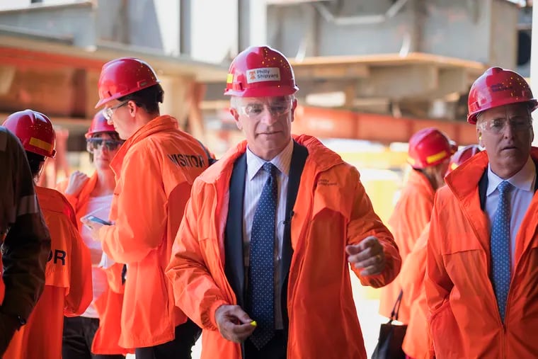 Philly Fed chief Patrick Harker visited with apprentices last year at the Philly shipyard.