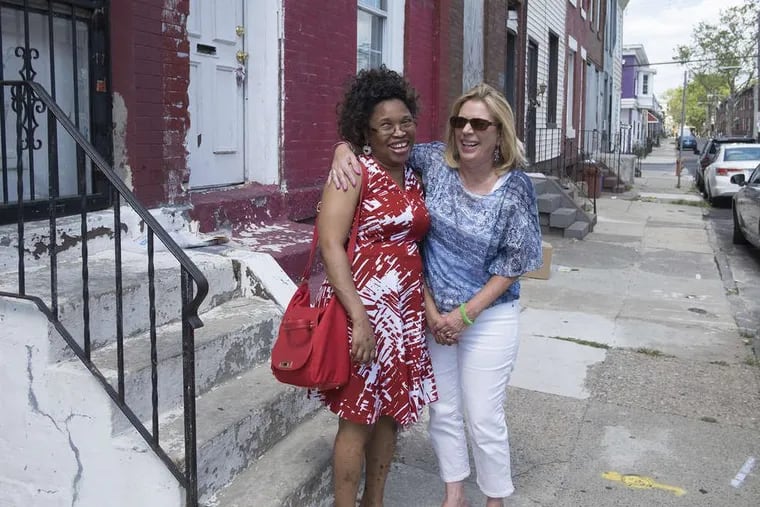 When Eric Smith was killed in a car accident, his mother, Mary decided to have his organs donated. One of the recipients was Arlinda Griffin, who got a kidney and his pancreas. But it didn’t stop there. Mary and Arlinda then met through the Gift of Life program and have become good friends. Here, Arlinda, left, and Mary greet each other outside Arlinda’s North Philadelphia home on August 26, 2016.
