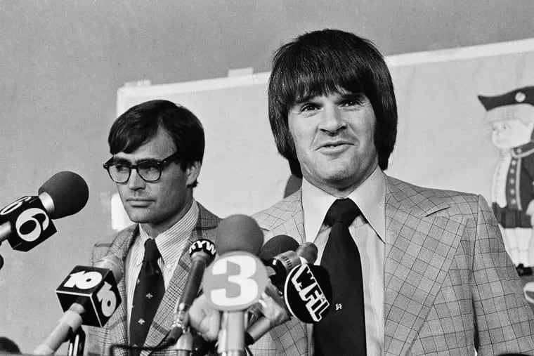 Ruly Carpenter (left) at a 1978 news conference with Pete Rose.