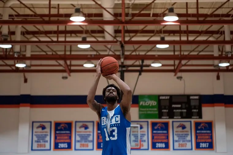 Langston Wilson shoots during practice at Georgia Highlands College Floyd Campus in Rome, Ga.