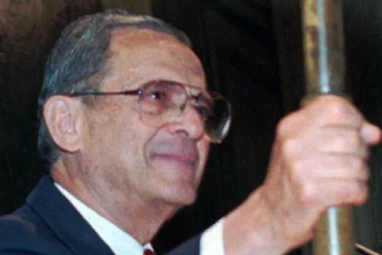Herbert Fineman at the unveiling of his portrait in the House chamber in 1994.