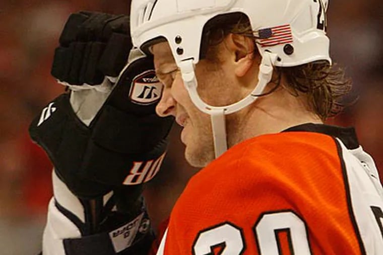 Chris Pronger and the Flyers must win tomorrow to force a Game 7. (Ron Cortes/Staff Photographer)