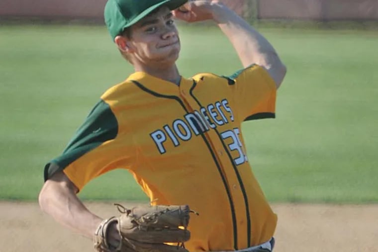 TJ Dezzi of Clearview pitches against Kingsway on May 2,
2014.  He pitched a complete game win.  (Photo / Curt Hudson)