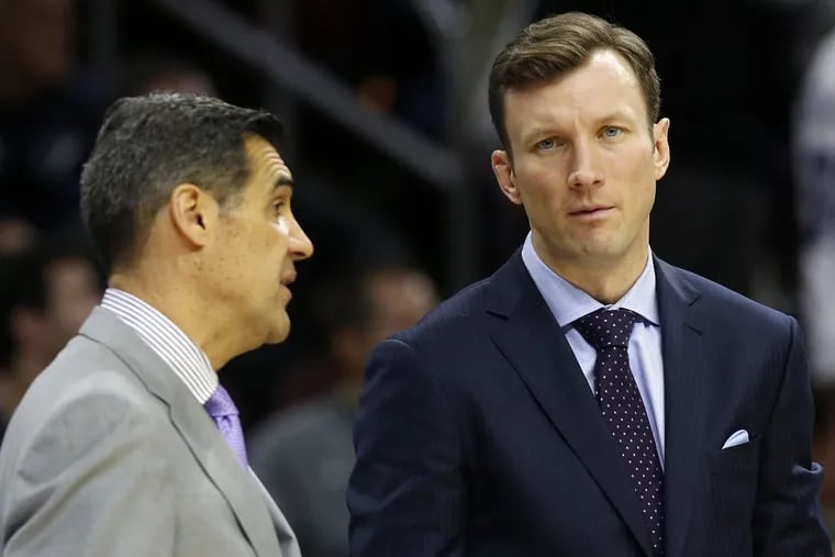 Jay Wright (left) with Baker Dunleavy, a former assistant who's now the head coach at Quinnipiac.