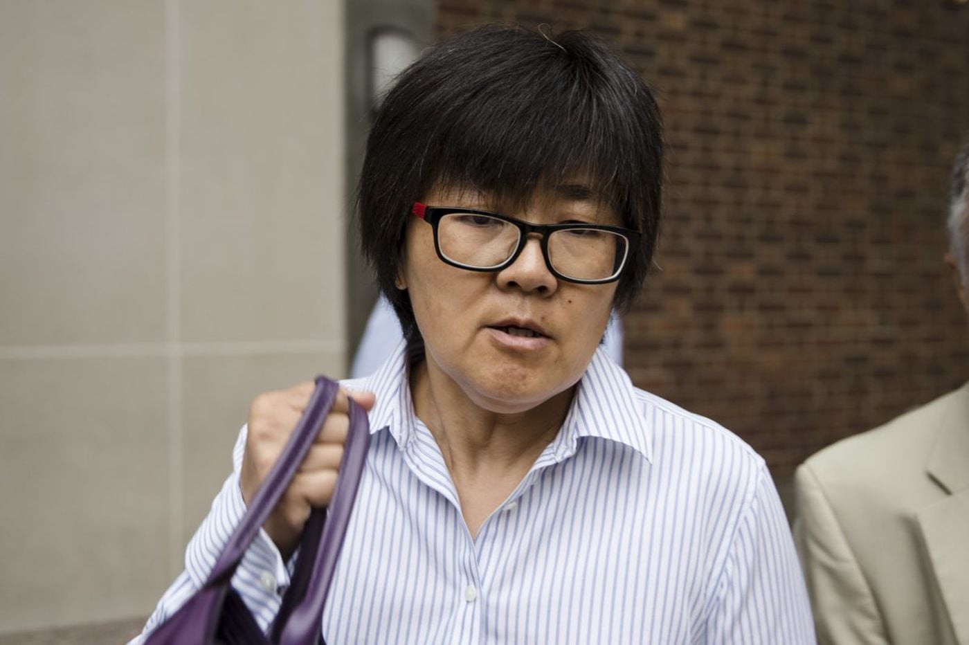 Chinese American Scientist Admits Plot To Steal Glaxosmithkline S