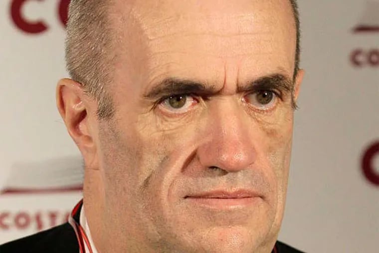 Author Colm T&#0243;ib&#0237;n's Mary feels that she failed her son.