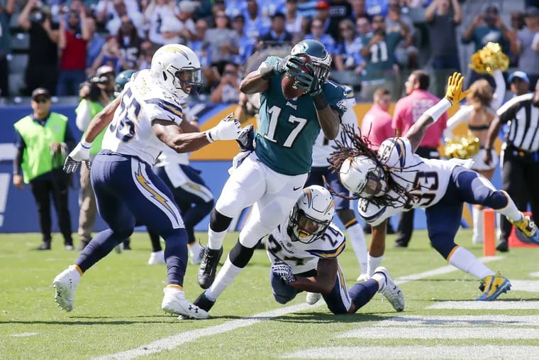 Philadelphia Eagles wide receiver Alshon Jeffery catches a first-quarter touchdown against the Los Angeles Chargers.