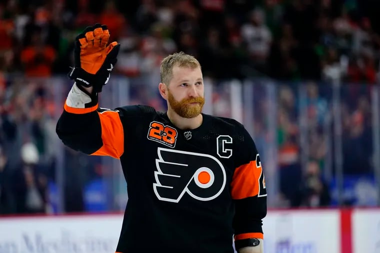 Philadelphia Flyers' Claude Giroux acknowledging the crowd after playing in his 1000th NHL hockey game.