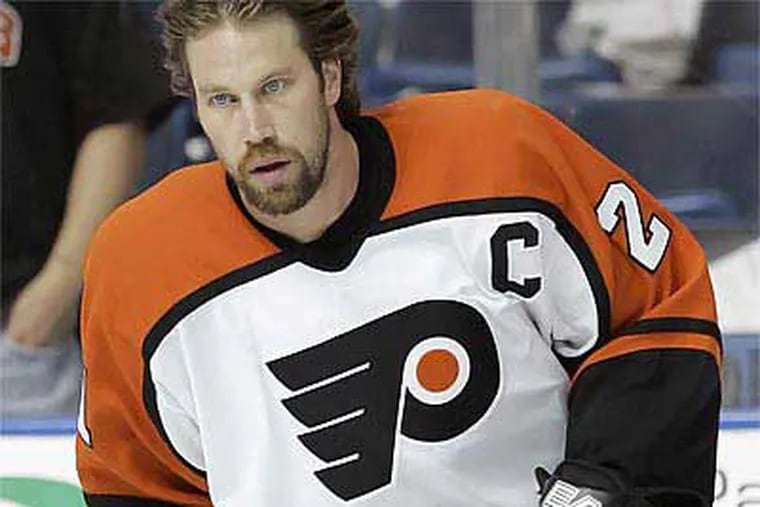 On Tuesday, news surfaced that Peter Forsberg was considering signing with Ak Bars Kazan of the Russian Kontinental League. (Chris O’Meara/AP file photo)