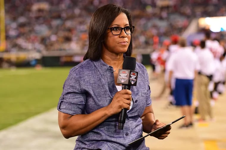 ESPN "Monday Night Football" sideline reporter Lisa Salters grew up in King of Prussia rooting for the Eagles, but you'd never know it based on her reporting.