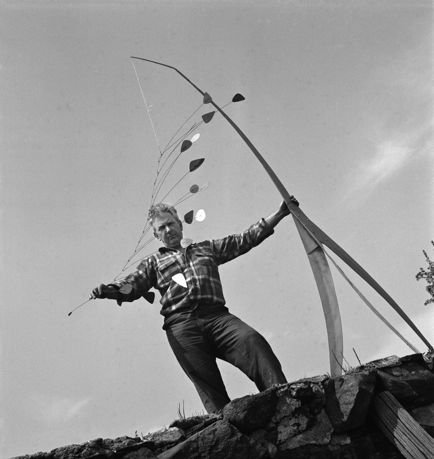 Calder with Giraffe (1941), Roxbury, Conn., 1941. Image by Herbert Matter