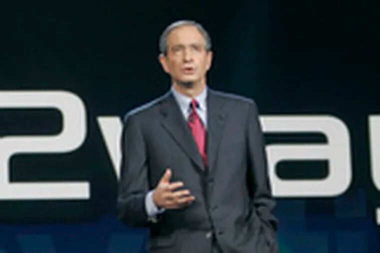 Comcast CEO Brian L. Roberts talks about the new tru2way service at the Consumer Electronics Show.