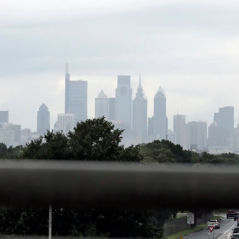 A hazy Philadelphia skyline as seen from I-95 southbound in South Philadelphia.