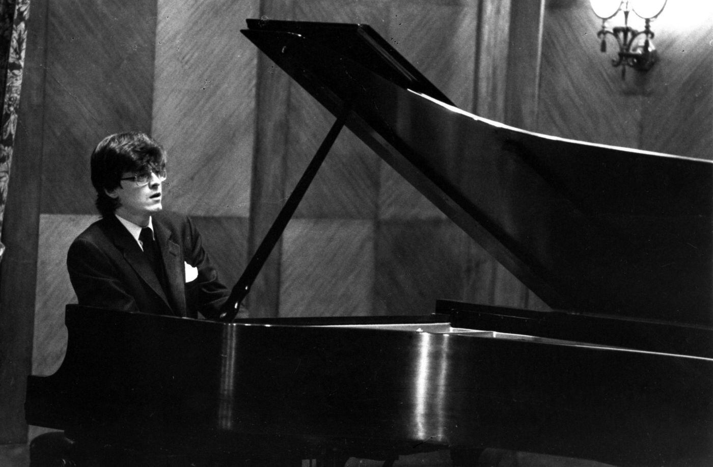 Pianist Peter Serkin in 1984 at the Curtis Institute of Music performing in a concert honoring the school's 60th anniversary