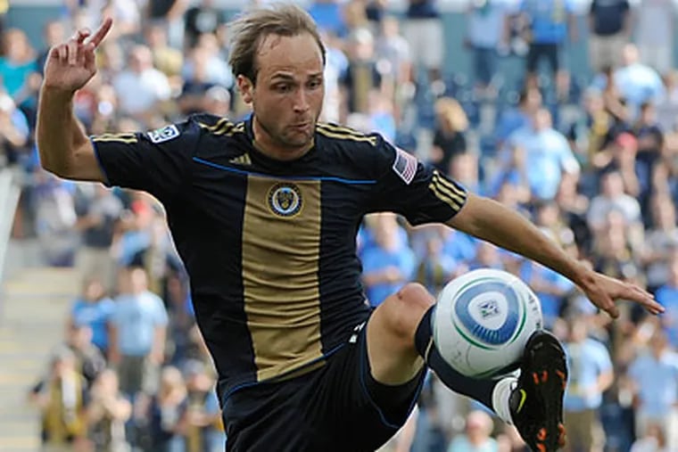 Justin Mapp scored the Union's lone goal in their 1-1 draw at Chivas USA. (Babara Johnston/AP file photo)