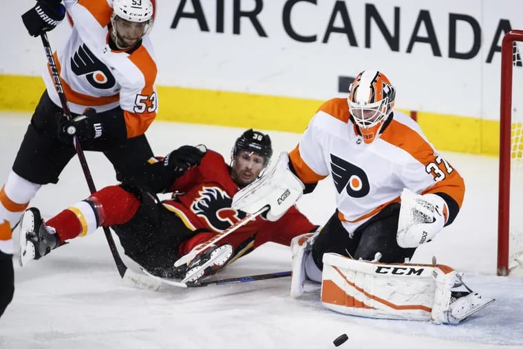 Philadelphia Flyers goaltender Elliott had a 1.67 GAA and .954 save percentage as he sparked wins over the Edmonton Oilers, Calgary Flames and Vancouver Canucks.