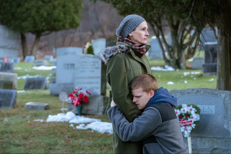 Lucas Hedges and Julia Roberts in 'Ben is Back'