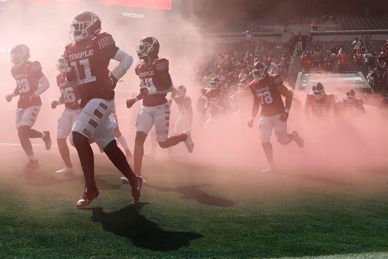 Temple's football team takes the field before beating Memphis on Saturday at Lincoln Financial Field .