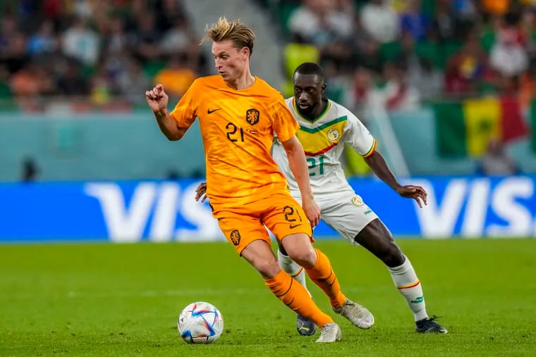 Frenkie de Jong (left) is one of the Netherlands' players to watch against the United States in the round of 16.