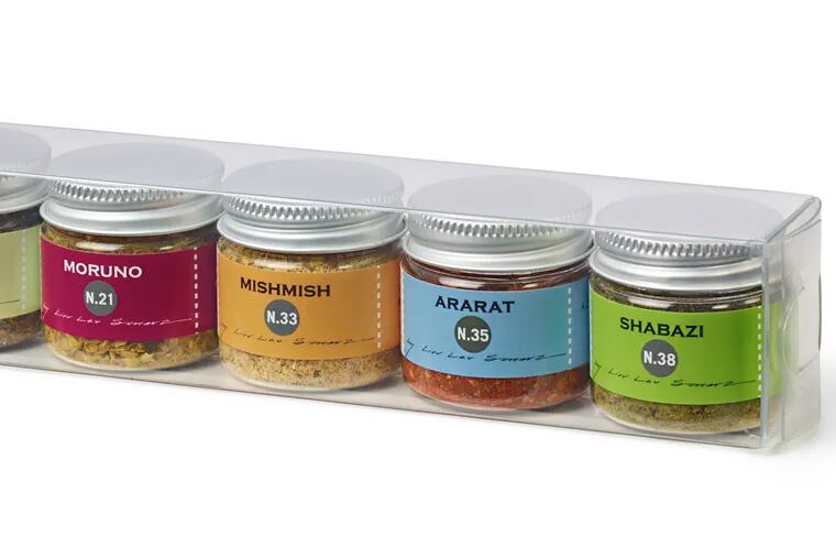 A 5-pack of spices by La Boite.