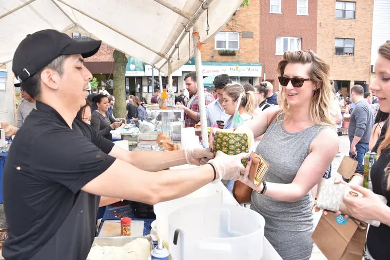 Flavors of the Avenue returns, bringing eats and drinks from more than two dozen bars and restaurants to a five-block stretch of East Passyunk Avenue.