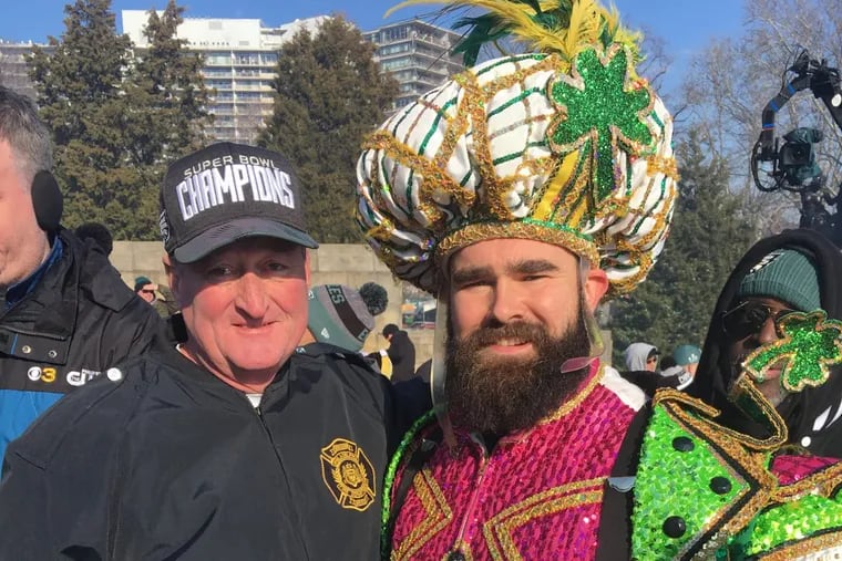 Mayor Jim Kenney poses with Eagles center Jason Kelce at the Super Bowl parade on Thursday, February 8, 2018.