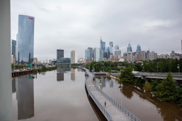 A view of the Philadelphia skyline on a typically brooding September day. HEATHER KHALIFA / Staff Photographer