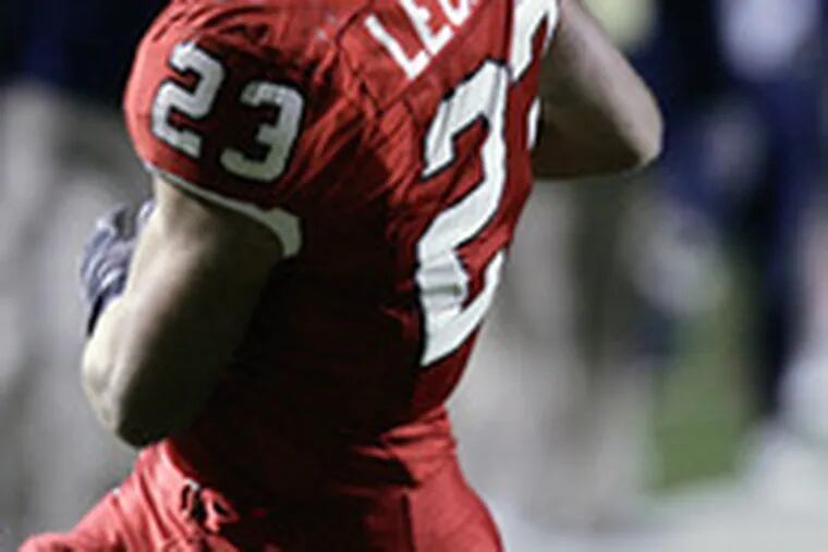 Rutgers&#0039; Brian Leonard, a running back, was selected in the second round, 52d overall, by the St. Louis Rams.