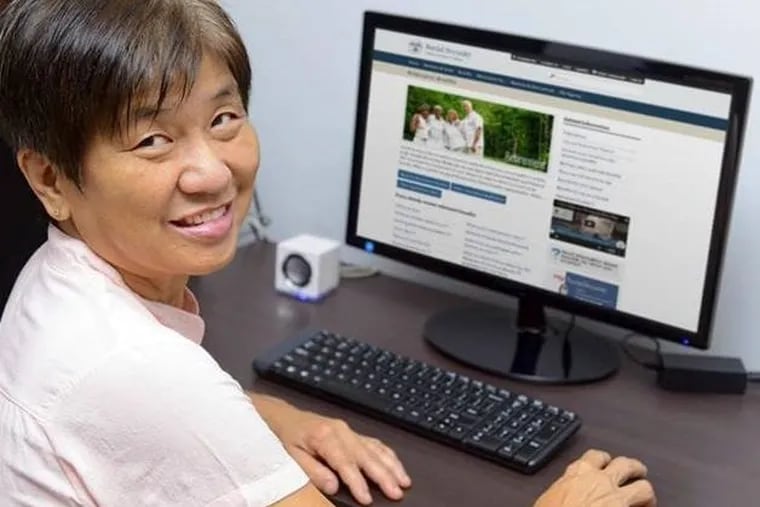 Social Security offices have self-help computer stations where applicants can log on to the website and create an online account. (Credit: Social Security Administration)