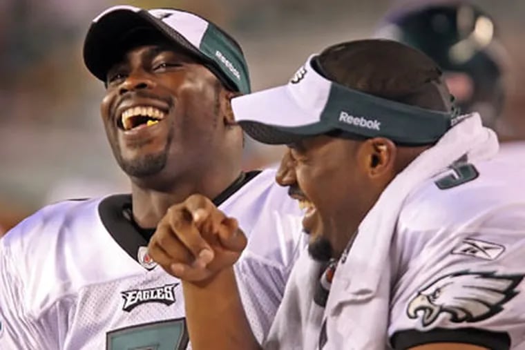If Donovan McNabb gets off to a slow start, will the fans be calling for MIchael Vick?