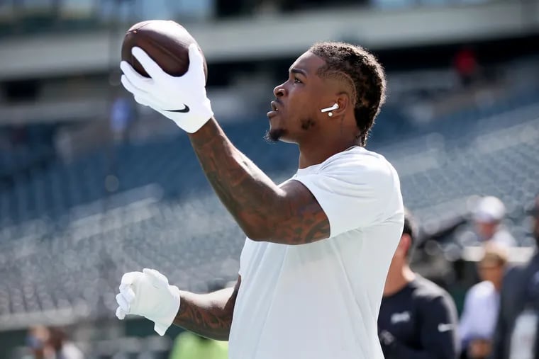 Eagles running back Corey Clement warms up before the opener against the Washington Redskins.