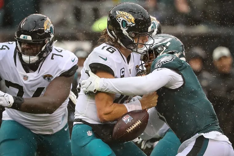 Haason Reddick causes havoc to the Jaguars in a turnover-filled day for the  Eagles