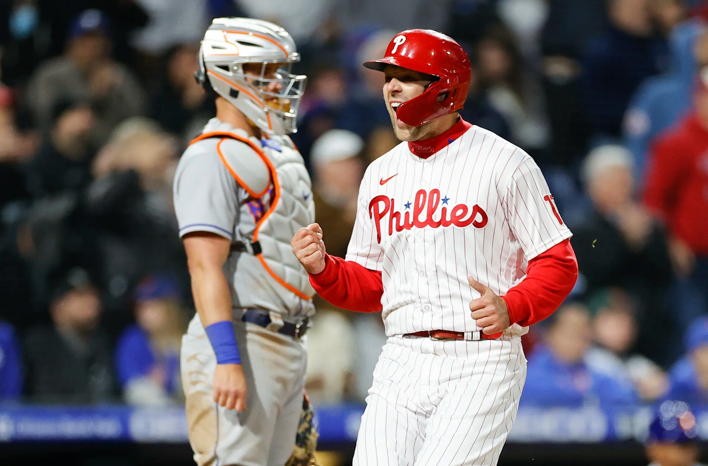Photos from the Phillies 5-4 comeback win over the Mets
